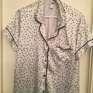 Stars Above white with black polka dot pajama top, size XL